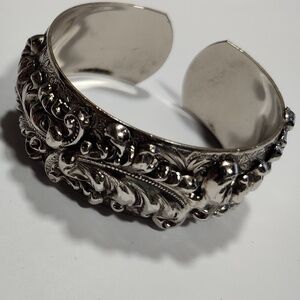 Vintage Silver tone Art Nouveau Wide Ornate Cuff Bracelet Rare Find